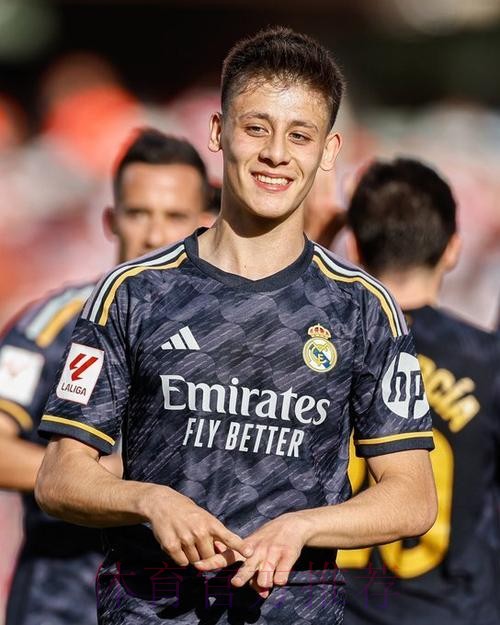 西甲-皇马4-0格拉纳达8连胜 迪亚斯双响加西亚传射